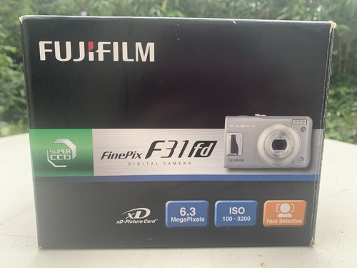 Fotocamera digitale compatta